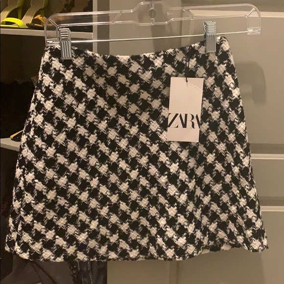 Zara Dresses & Skirts - Zara skirt